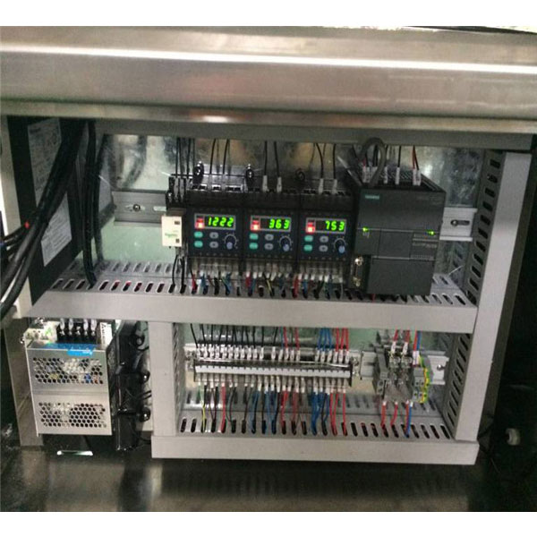 Automatic Orientation Position Labeling Machine