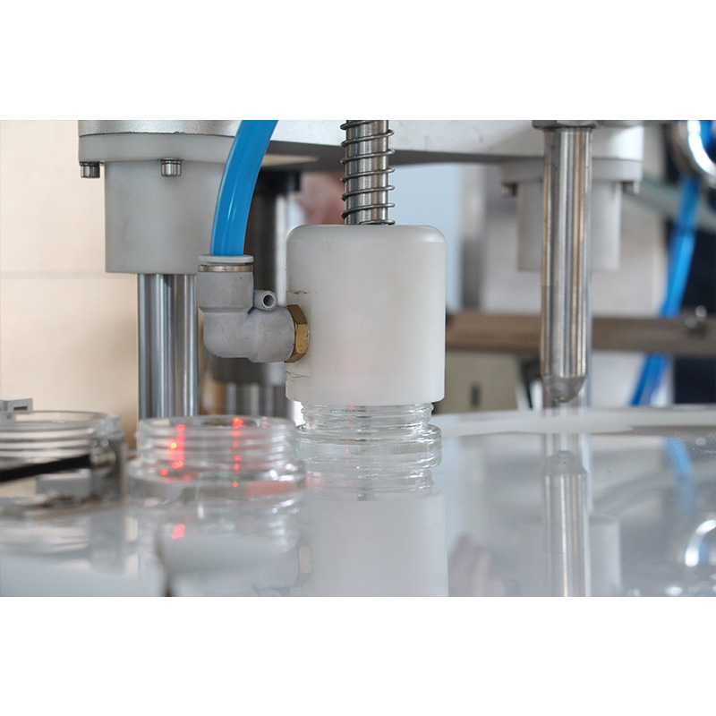 Automatic Servo Piston Type Cosmetic Filling And Capping Machine Details
