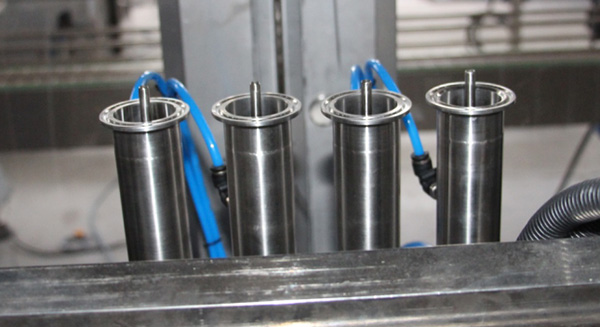 Blowing and sucking nozzles Blowing and sucking nozzles